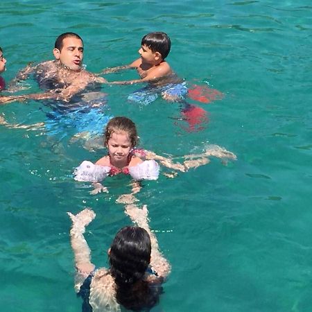 Ayshe Hotel Foça Eksteriør billede